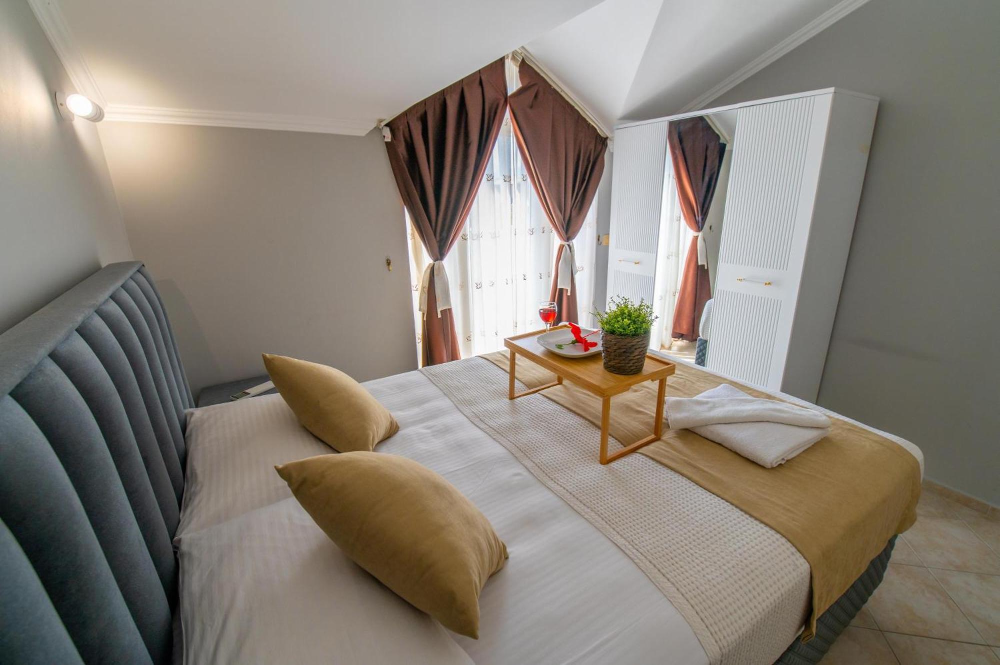 Sunset Beach Resort Aqua Lettings Fethiye Exterior foto