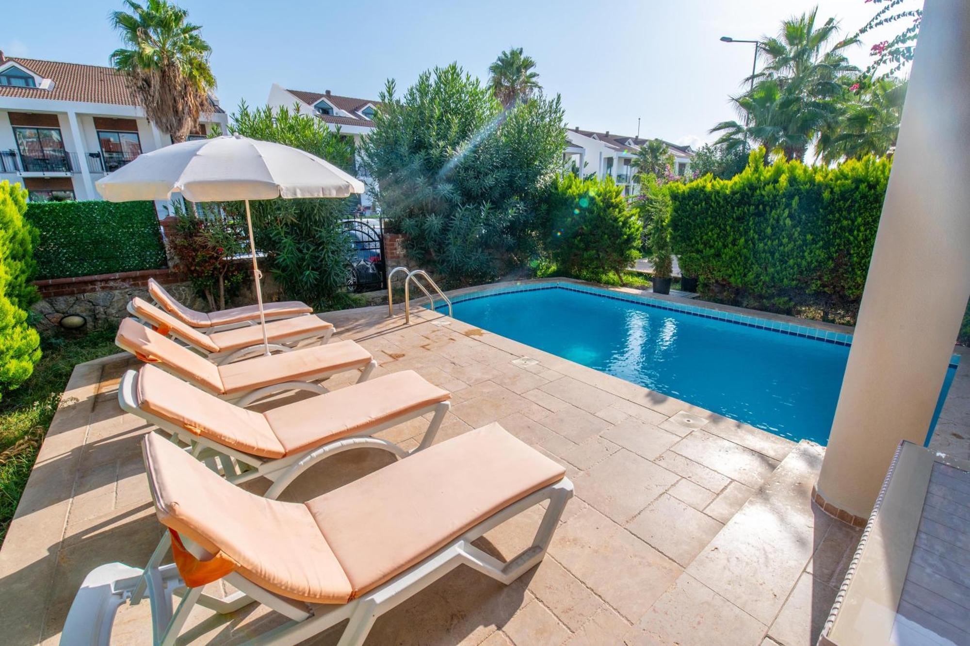 Sunset Beach Resort Aqua Lettings Fethiye Exterior foto