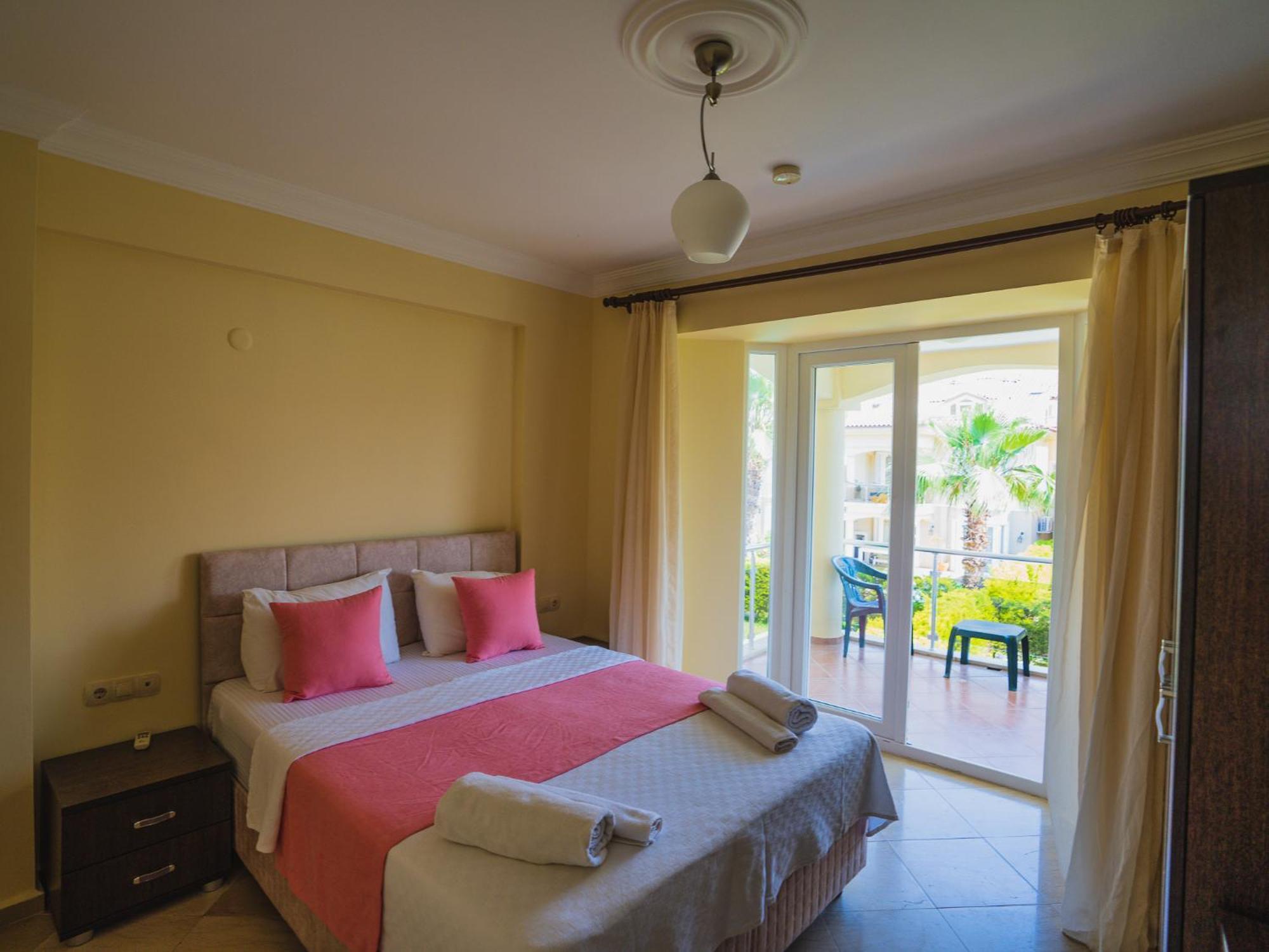Sunset Beach Resort Aqua Lettings Fethiye Exterior foto