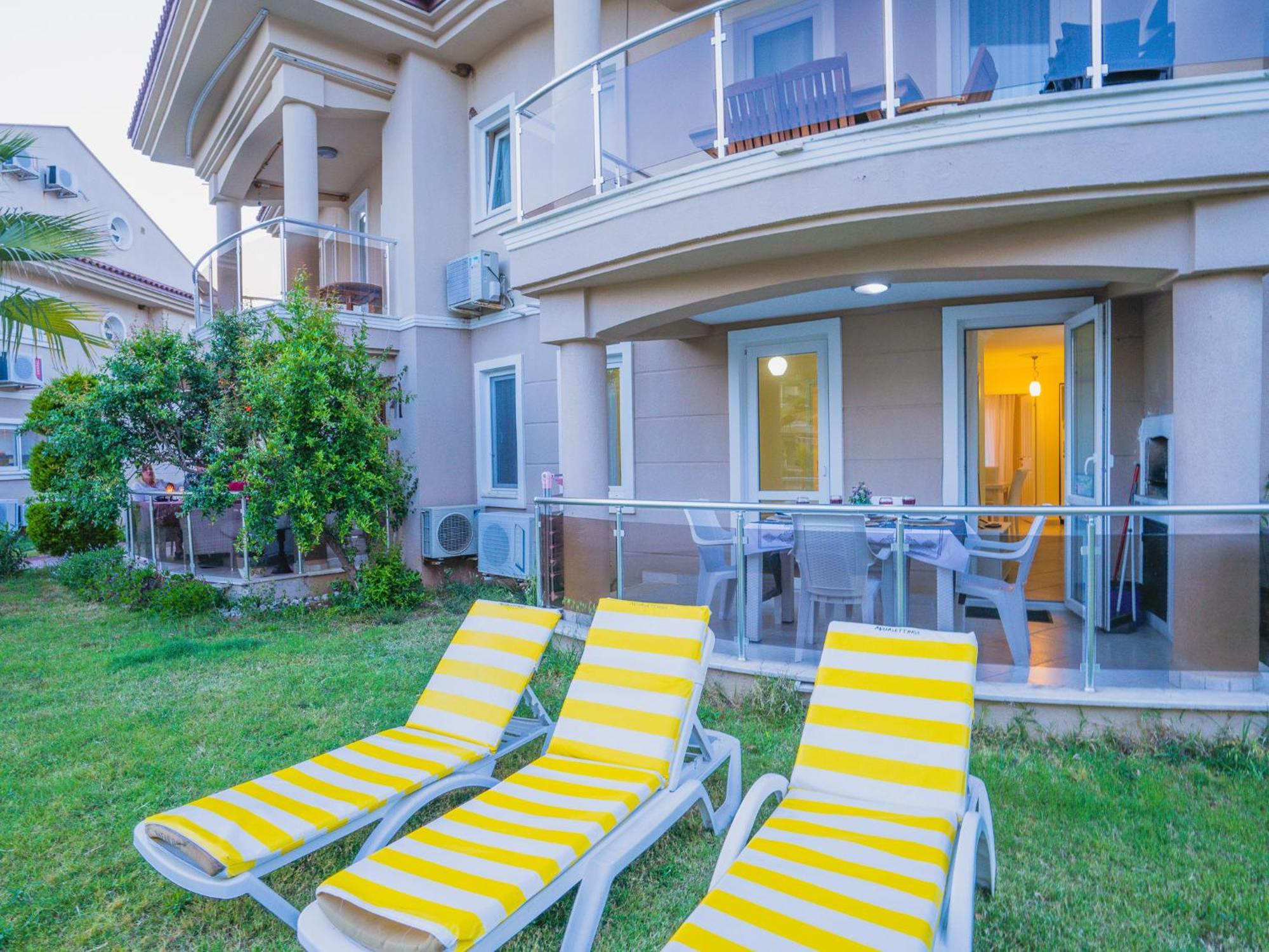 Sunset Beach Resort Aqua Lettings Fethiye Exterior foto